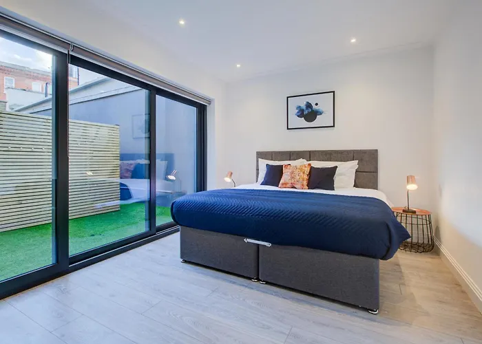 Hybrid Resi - Fulham Near Chelsea And Putney