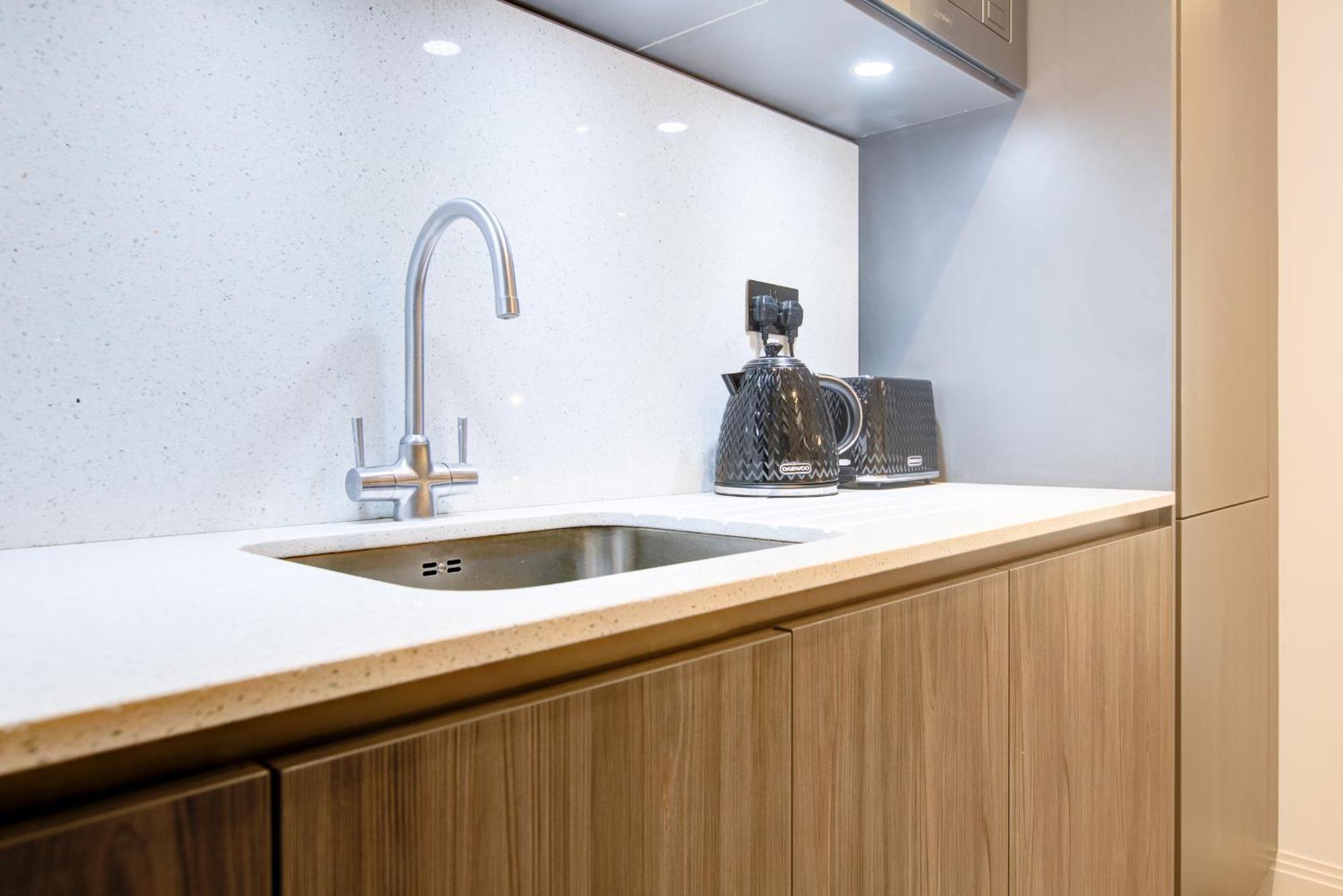 Hybrid Resi - Fulham Near Chelsea And Putney Londres