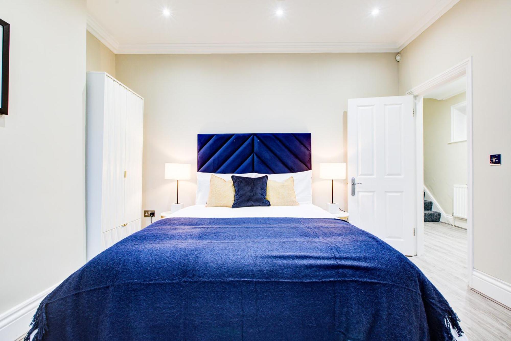 Hybrid Resi - Fulham Near Chelsea And Putney